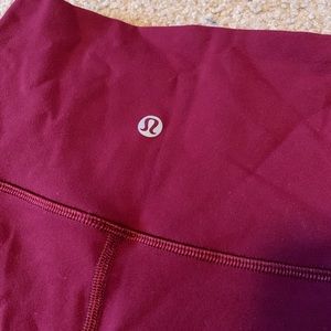 Maroon Lululemon leggings